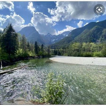 Cozy Suite Close To Nature And The City Maple Ridge Εξωτερικό φωτογραφία